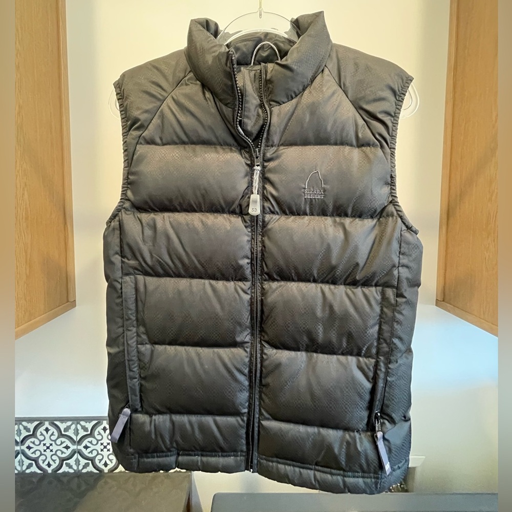 Sierra Designs Black Down Vest | Women’s | Size M